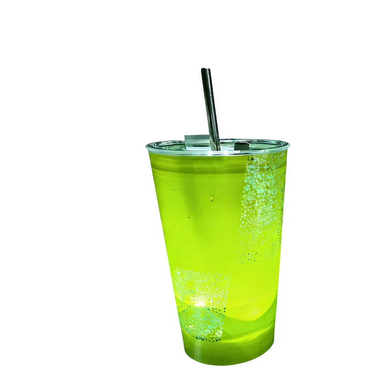 🥤Wasseraktivierter LED-Leuchtbecher mit Strohhalm – Für Partys, Bars & Veranstaltungen✨