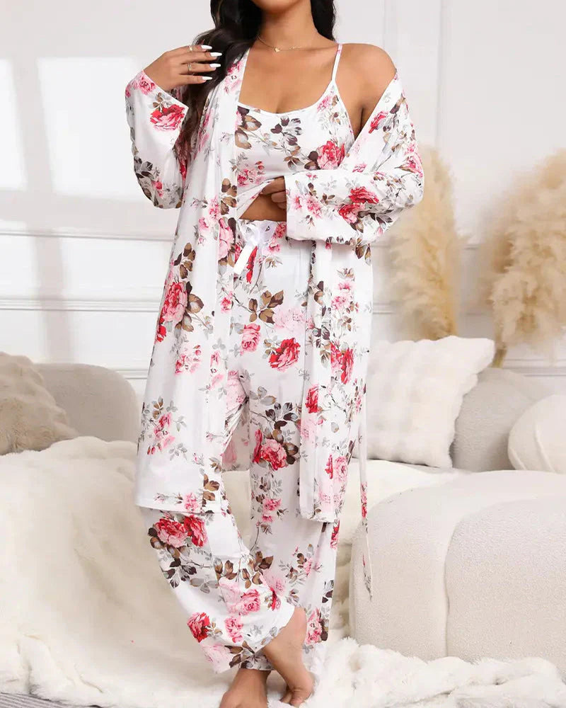 Gemütliches 3-teiliges Pyjama-Set – Bademantel, Hemd und lange Hose
