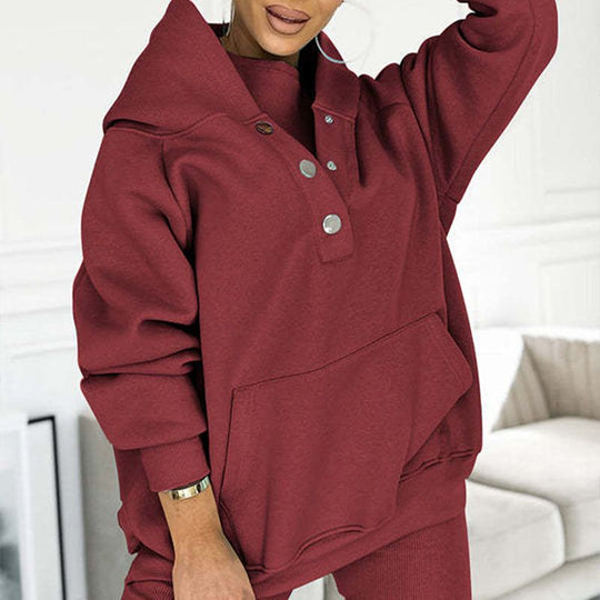Lässiger und bequemer Sweatshirt-Anzug mit Kapuze