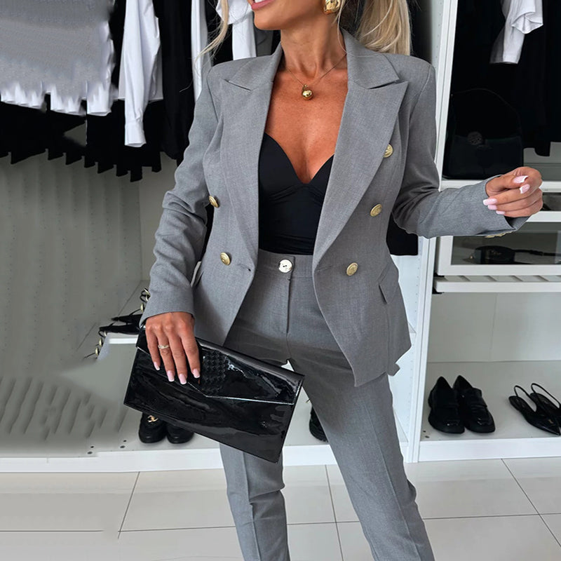 🔥HEISSER VERKAUF 50 % RABATT🔥Damen-Doppelreihiger Blazer &amp; Maßgeschneiderte Hosen-Kombination