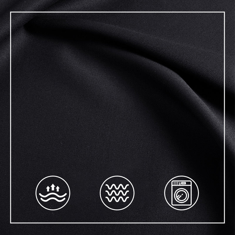 Die dame trägt einen eleganten kringelausschnitt