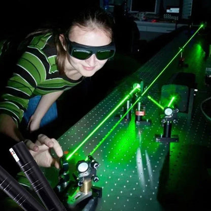 Einpunkt-Laserlicht in Rot und Grün