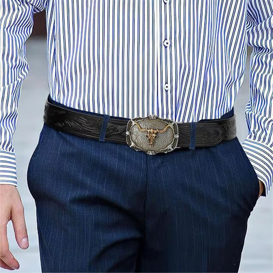 Herren-Gürtel aus geprägtem Leder im Retro-Stil mit Stierkopf-Motiv
