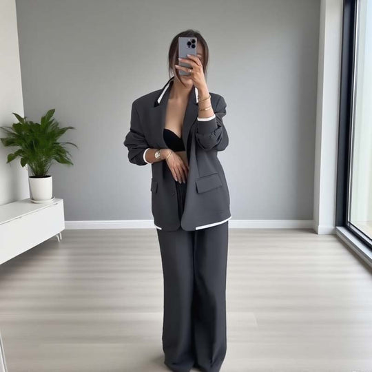 Damen-Zweiteiler: Blazer mit langen Ärmeln &amp; Hose mit weitem Bein