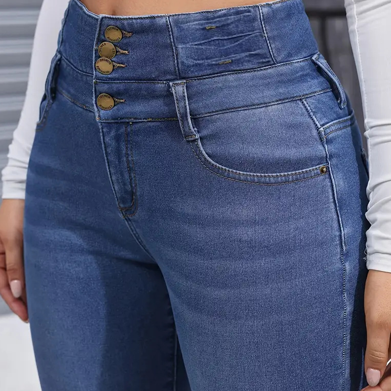 Modische, warme Damen-Jeans im lässigen Stil