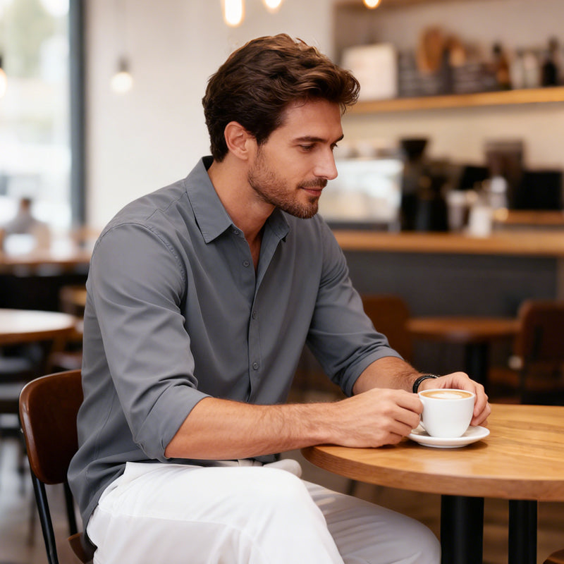 Klassisches Langarmhemd für Herren mit Knopfleiste