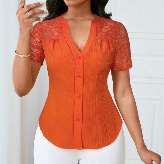 🌼LETZTER TAG – 60 % RABATT👚Sommerbluse mit V-Ausschnitt, Spitzenärmeln und Knopfleiste für Damen