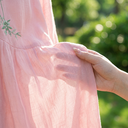 👗 ✨ Lässiges, locker sitzendes Midikleid mit Stickerei – Behaglicher Schnitt, Elegante Details &amp; Hoher Tragekomfort 🌸